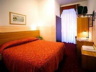 Hotel Assarotti 3*